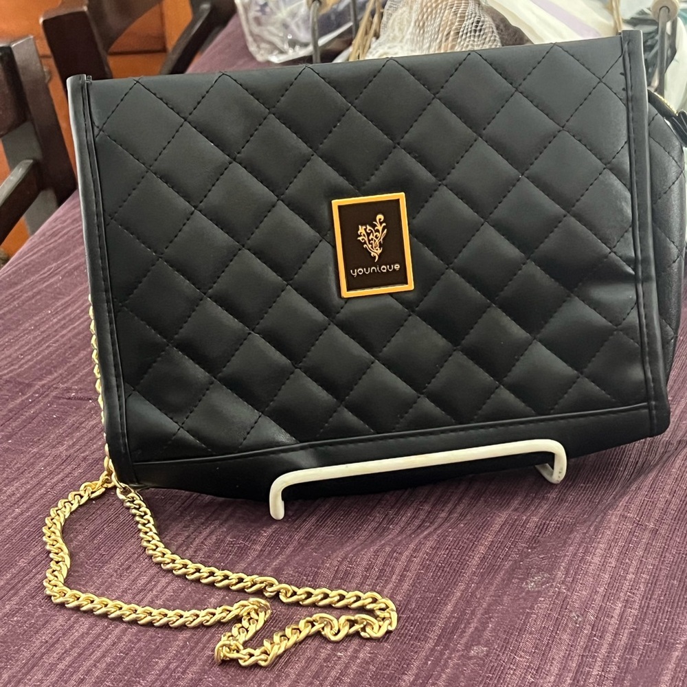 Younique Black Quilted Women's Bag